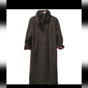 Sophisticated Vintage  Green  Fur-Collar Women's Wool Trench  Coat